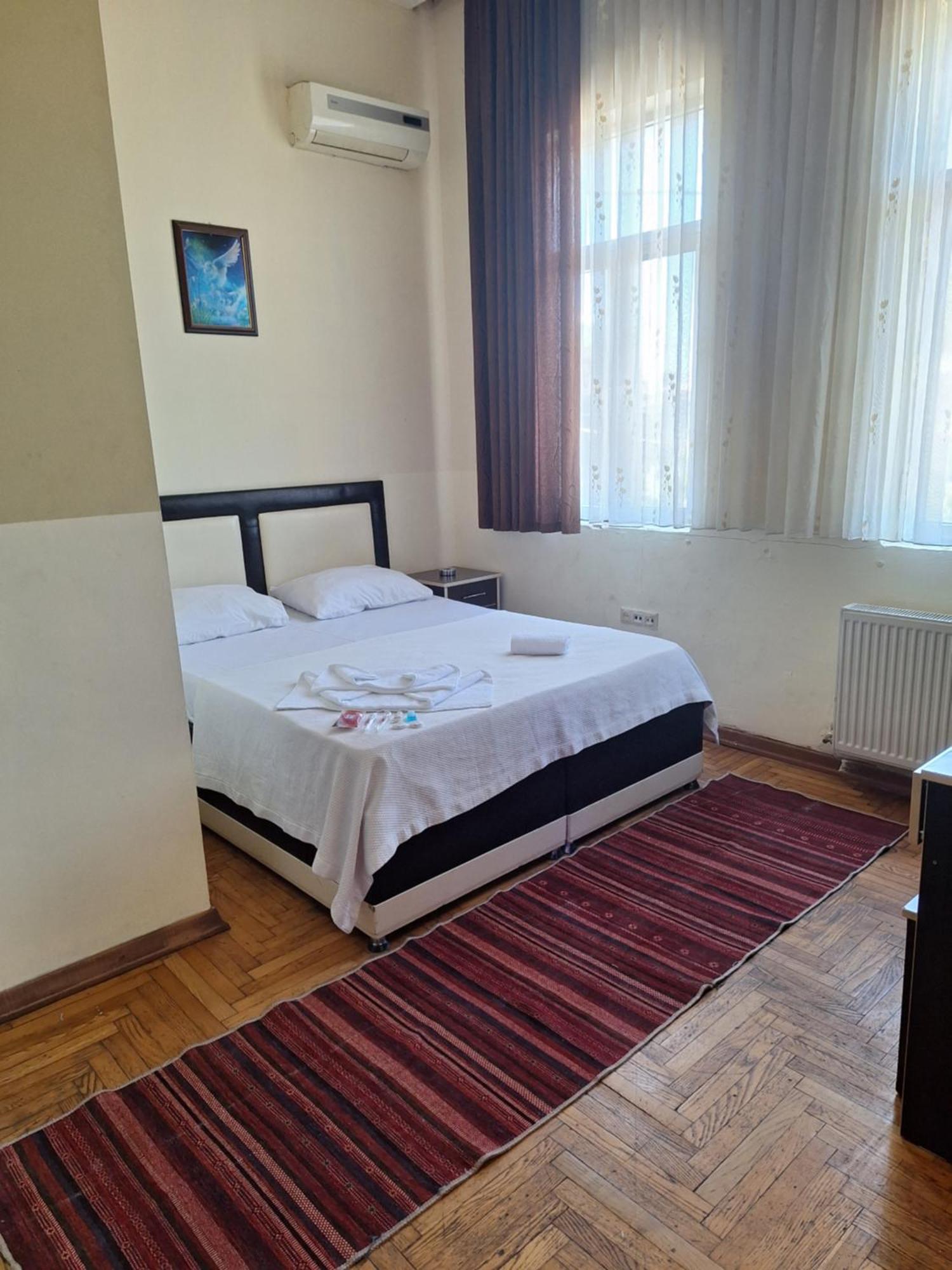 Gold Hotel Batum Dış mekan fotoğraf