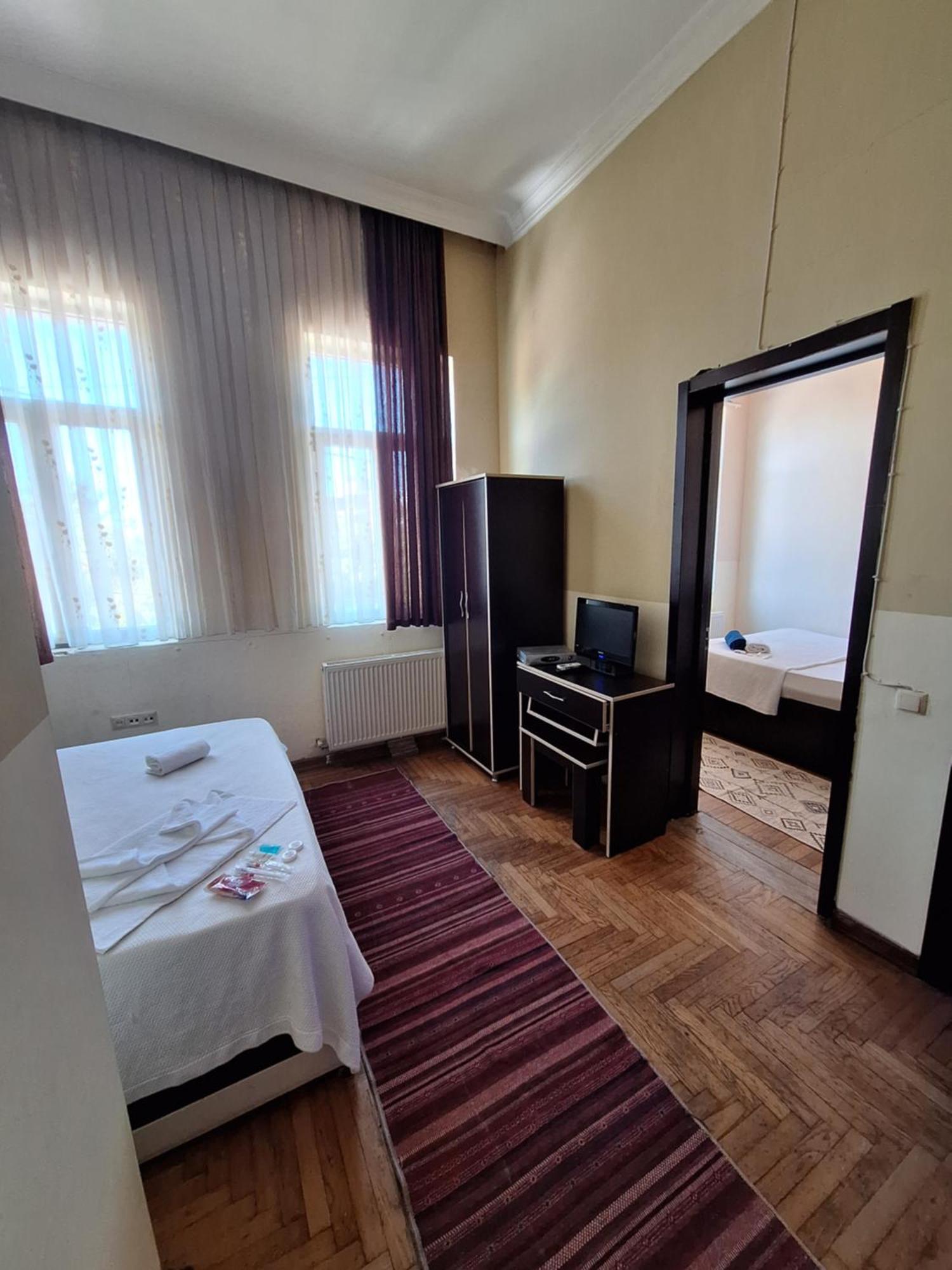 Gold Hotel Batum Dış mekan fotoğraf